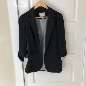 Dynamite Black Blazer
